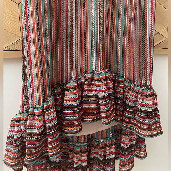 Eva Franco multi-colored dress with fluttered sleeves and hem - Picture 3 of 7